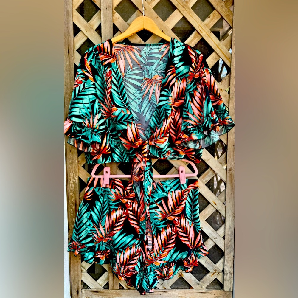 Shein Curve Two Piece Short Set 3X Tropical Print Tie Front Elastic Waist
